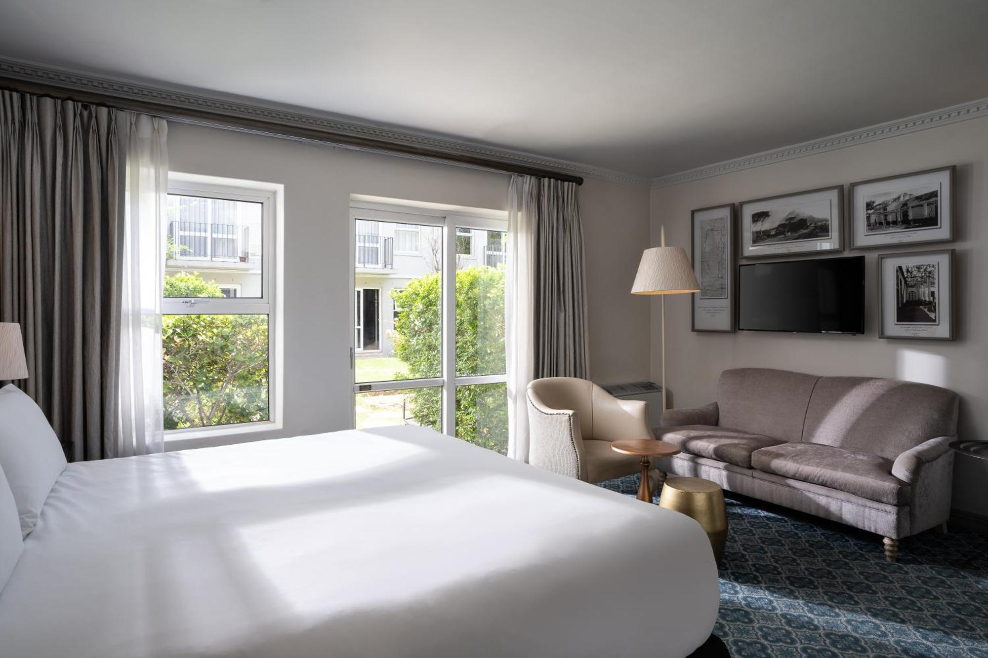 Protea Hotel By Marriott Cape Town Mowbray Екстериор снимка