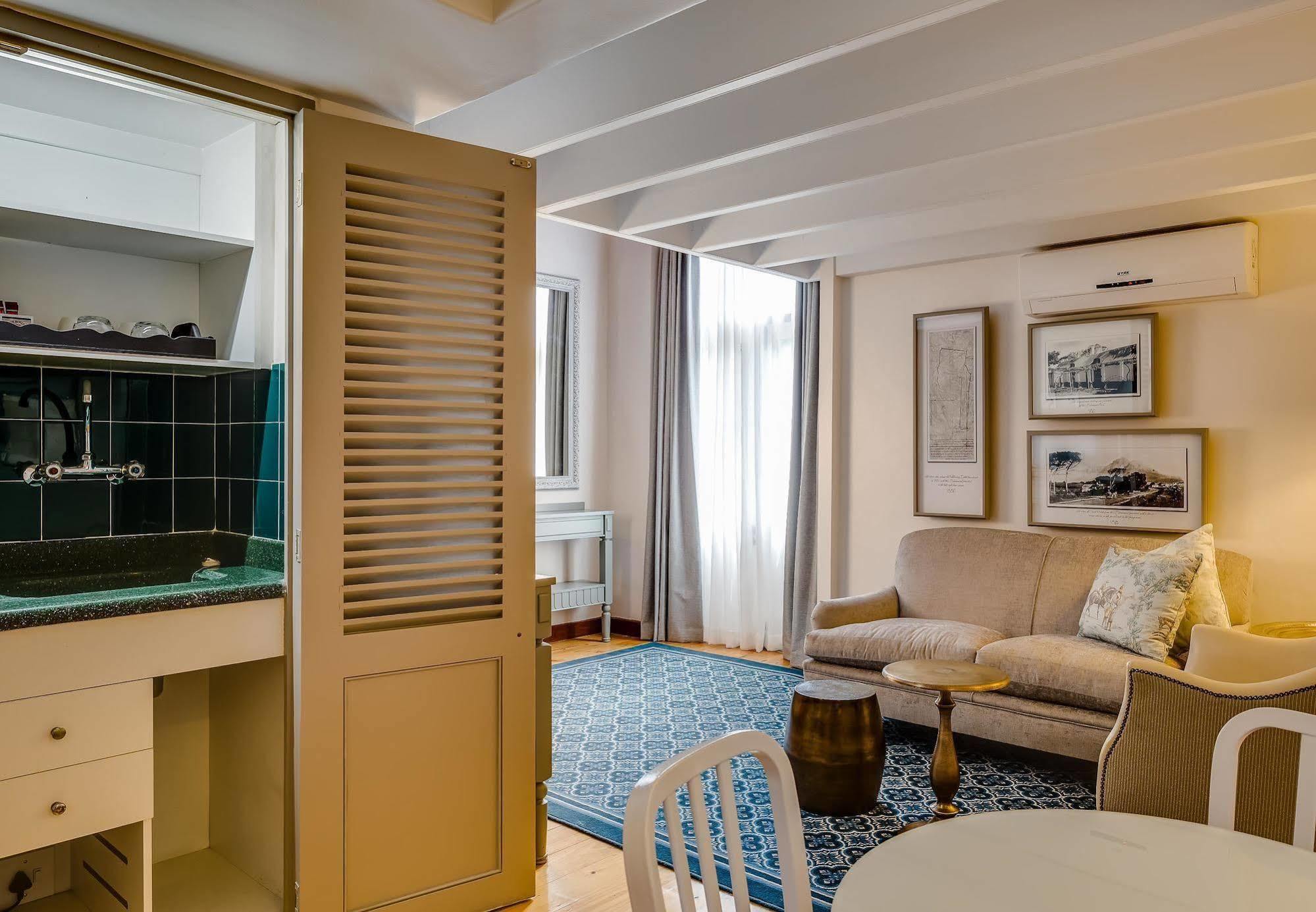Protea Hotel By Marriott Cape Town Mowbray Екстериор снимка
