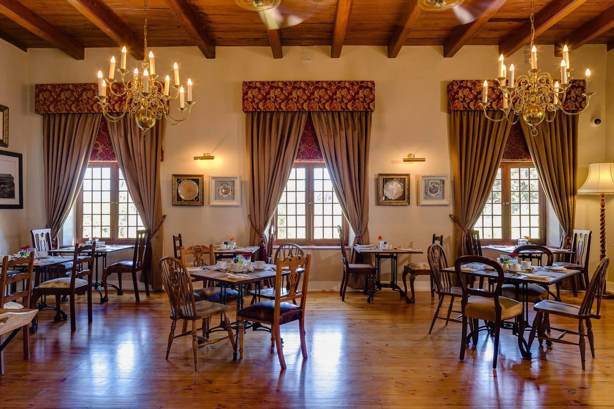 Protea Hotel By Marriott Cape Town Mowbray Екстериор снимка